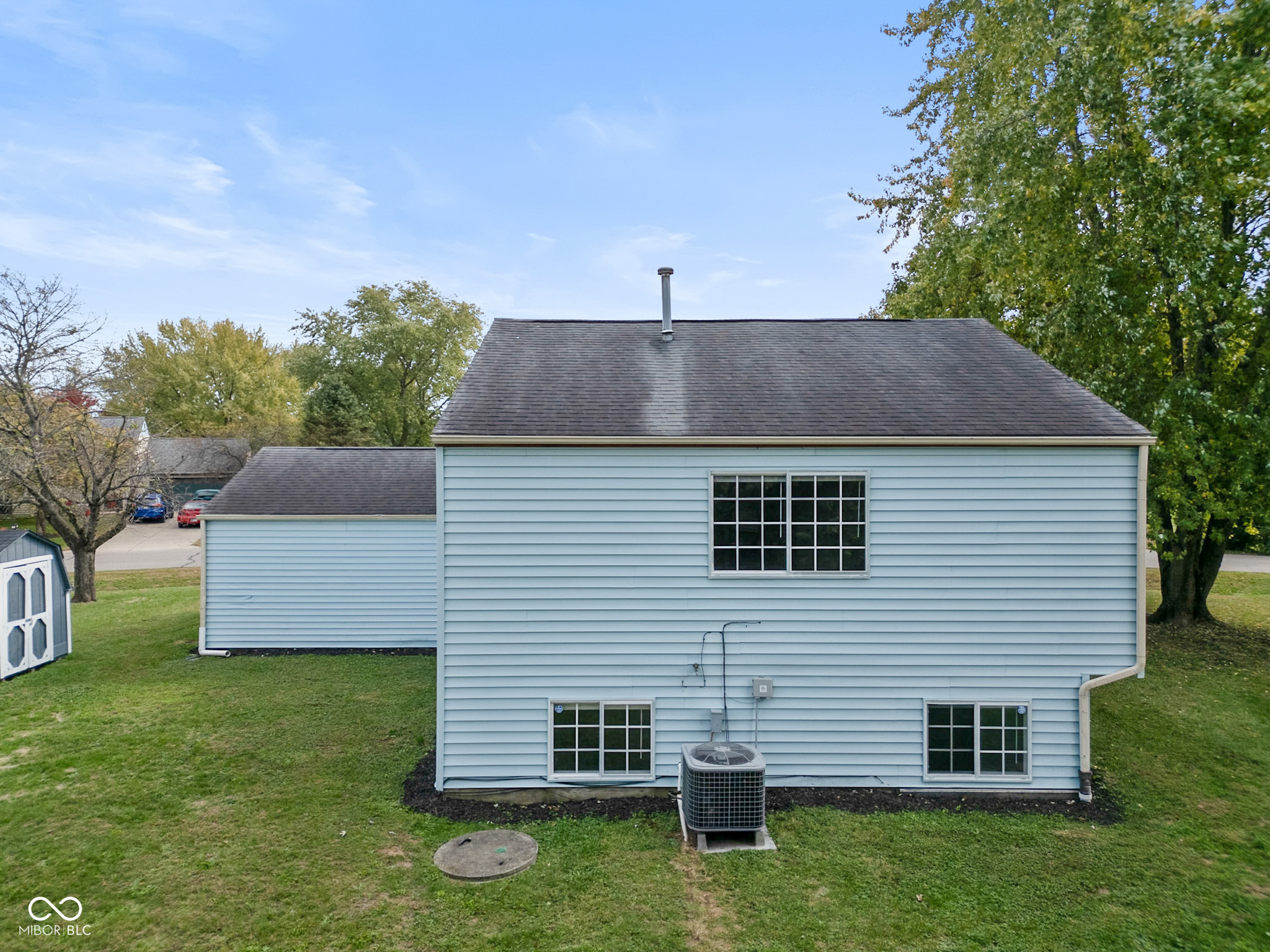 8312 Devonshire Road Columbus, IN 47201 - Photo 35 of 38