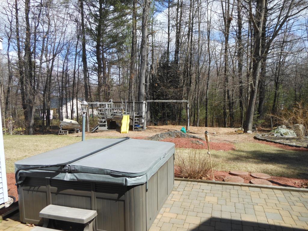 38 Oak Hill Road Concord, NH 03301 - Photo 11 of 36