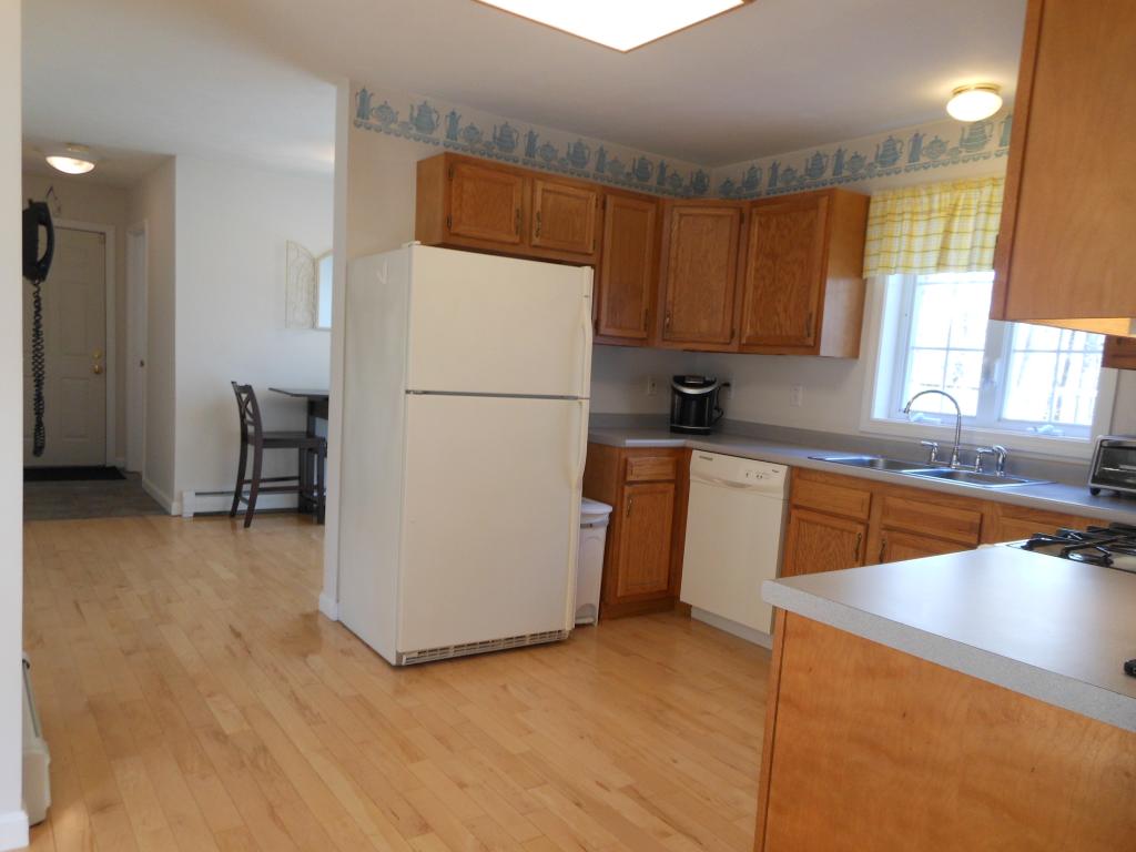 38 Oak Hill Road Concord, NH 03301 - Photo 15 of 36