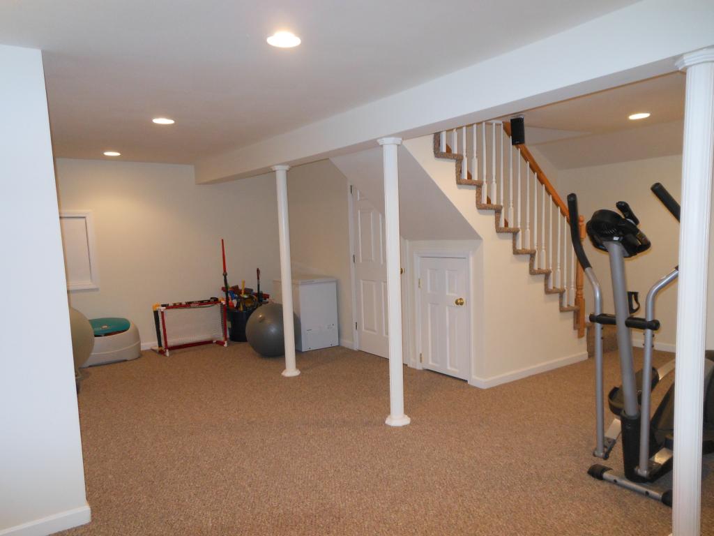 38 Oak Hill Road Concord, NH 03301 - Photo 33 of 36