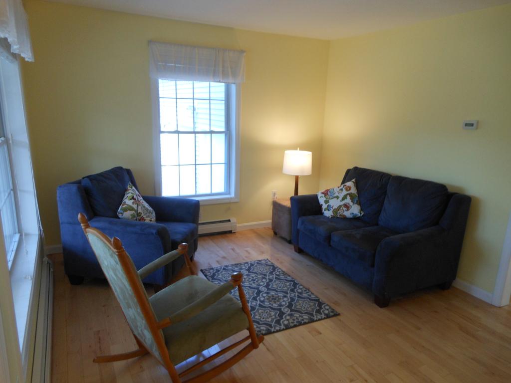 38 Oak Hill Road Concord, NH 03301 - Photo 5 of 36