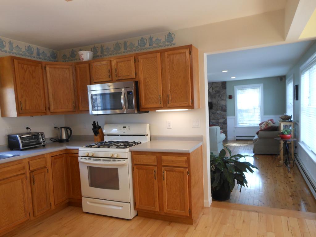 38 Oak Hill Road Concord, NH 03301 - Photo 8 of 36