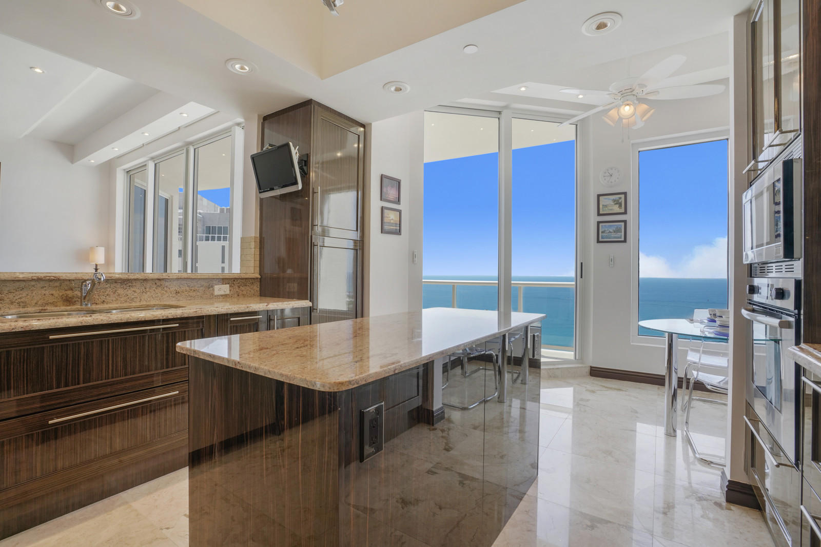 2700 North Ocean Drive, Unit PH3B Singer Island, FL 33404 - Photo 9 of 30 09_Image_9_of_52_mls