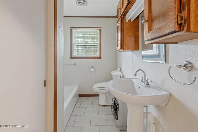 $119,000 | 141 Spanish Moss Lane, Jennings, LA 70546