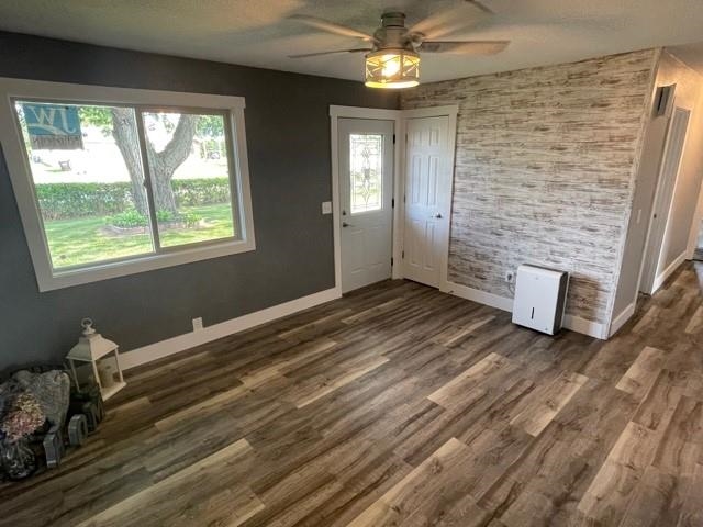 565 South Indiana Street Waterloo, IN 46793 - Photo 6 of 20 Gallery Image 6