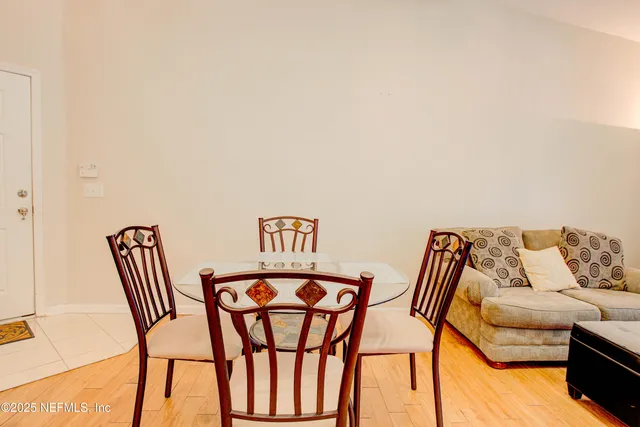 $127,000 | 6075 Maggies Circle, Unit 113, Jacksonville, FL 32244