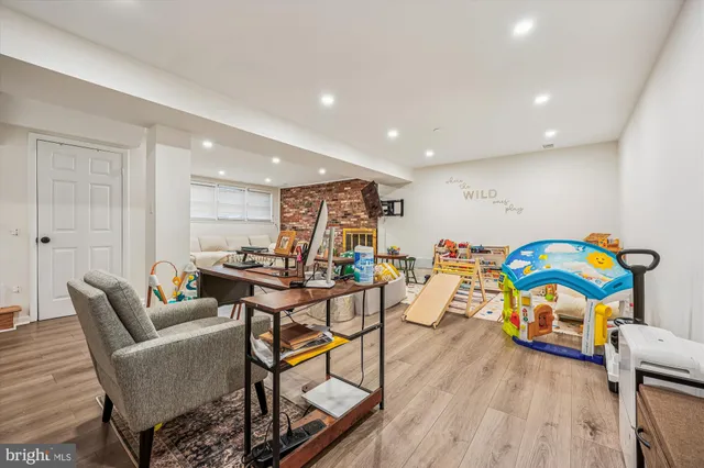 $4,950 | 11712 Seven Locks Road, Potomac, MD 20854