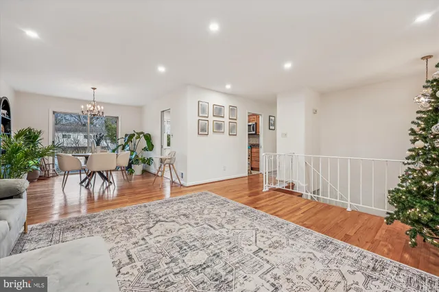 $4,950 | 11712 Seven Locks Road, Potomac, MD 20854