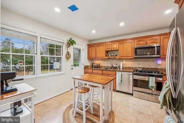 $4,950 | 11712 Seven Locks Road, Potomac, MD 20854