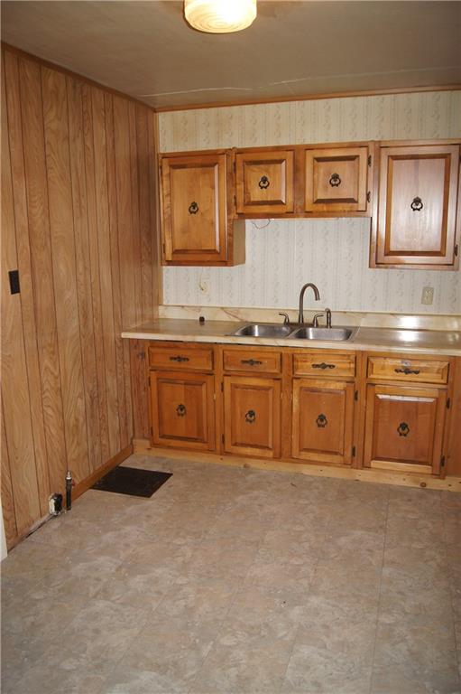 3262 Garvers Ferry Apollo, PA 15613 - Photo 4 of 19 Gallery Image 4