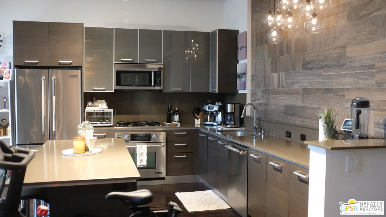 13320 Beach Avenue, Unit 102 Marina del Rey, CA 90292 - Photo 8 of 27