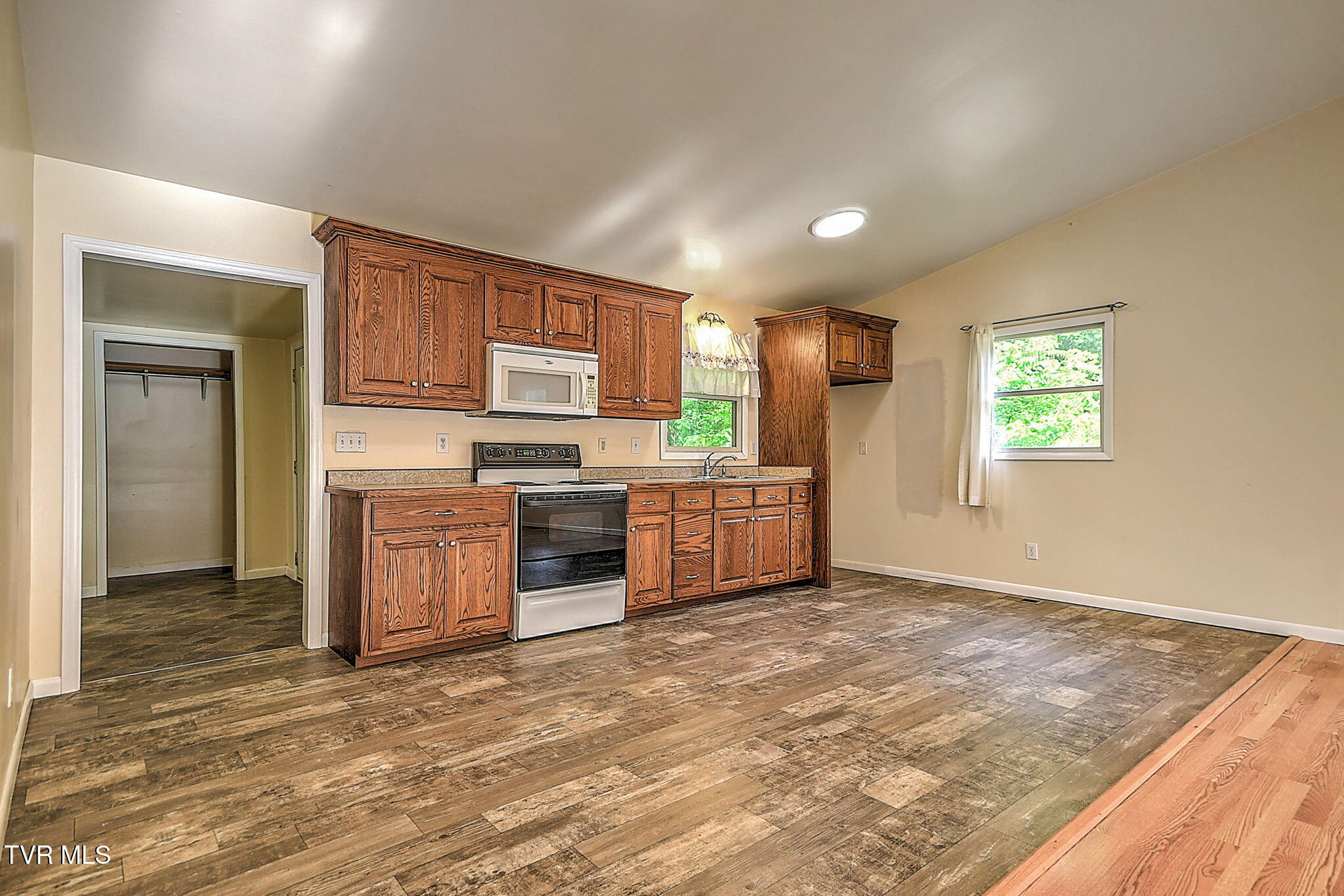 655 Wadlow Gap Road Kingsport, TN 37660 - Photo 16 of 66 12-web-or-mls-655 Wadalow Gap DP-13