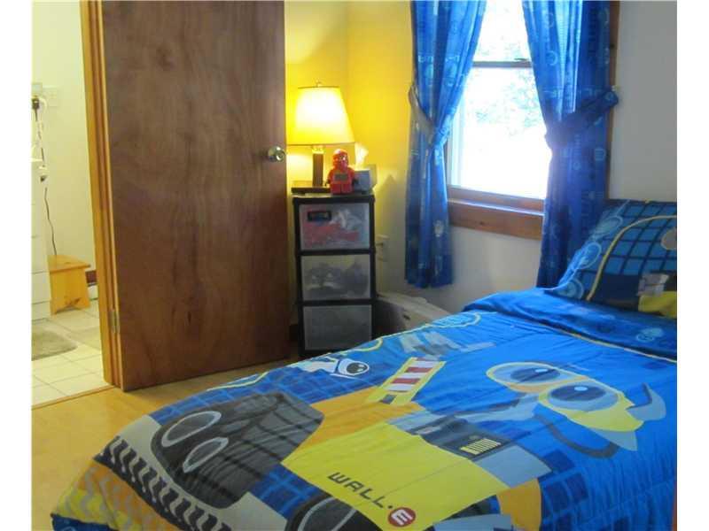 15 Mountain View Road Naples, ME 04055 - Photo 26 of 35 Bedroom. Bathroom has entrance to 2...