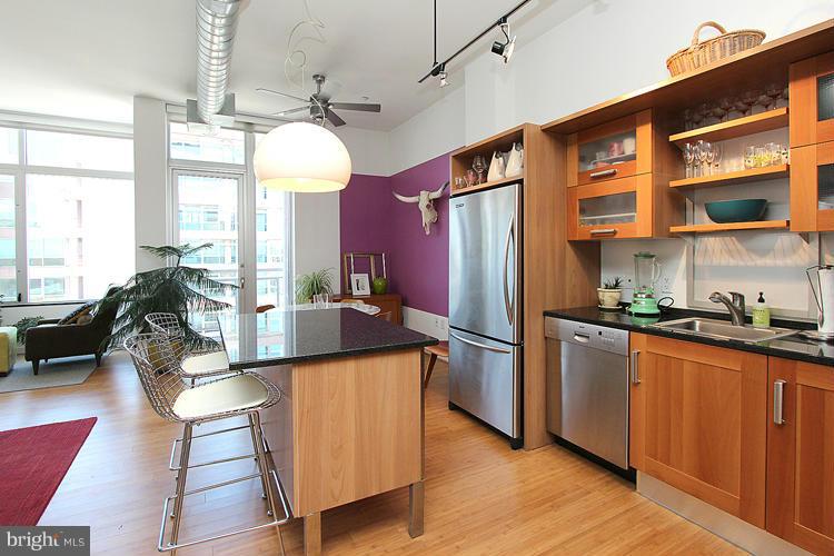 1390 V Street Northwest, Unit 403 Washington, DC 20009 - Photo 11 of 19 Kitchen