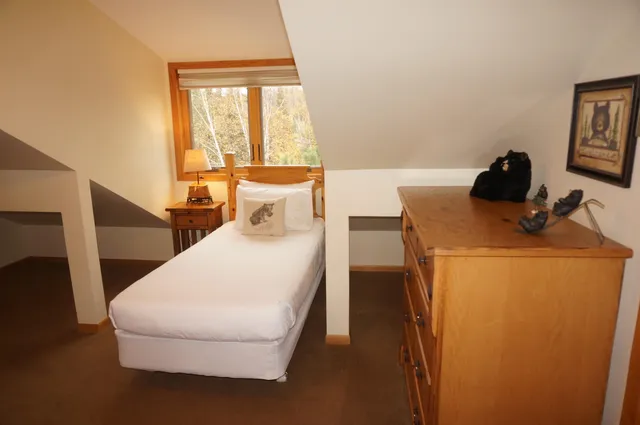 $89,000 | 1621 Superior Shores Drive, Unit 71, Two Harbors, MN 55616