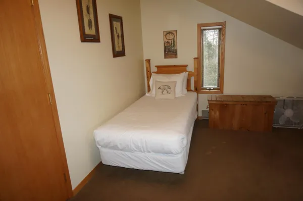 $89,000 | 1621 Superior Shores Drive, Unit 71, Two Harbors, MN 55616