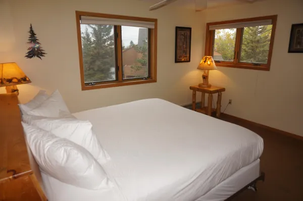 $89,000 | 1621 Superior Shores Drive, Unit 71, Two Harbors, MN 55616