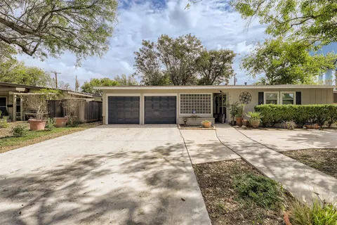 $1,200 | 1016 Chevy Chase Drive, San Antonio, TX 78209