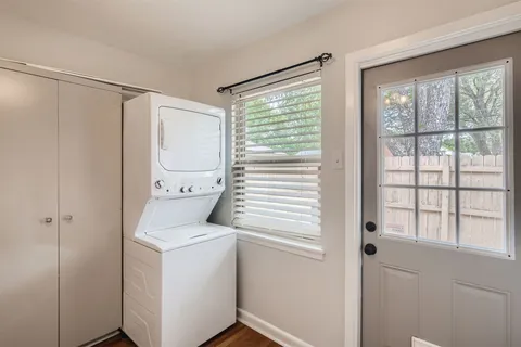 $1,200 | 1016 Chevy Chase Drive, San Antonio, TX 78209