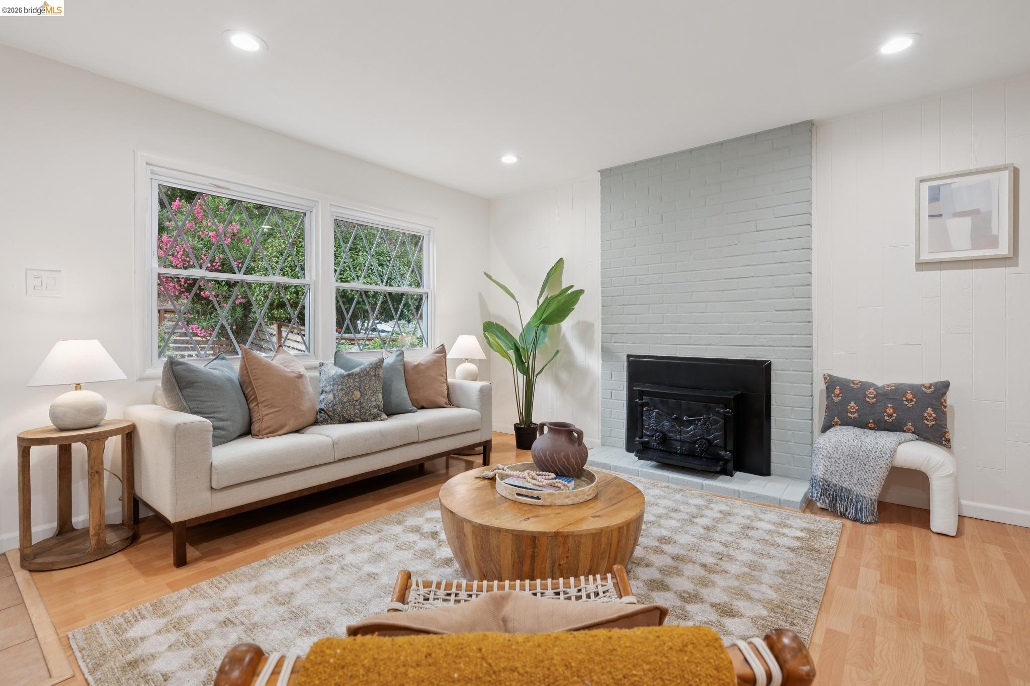 3323 Pinole Valley Road Pinole, CA 94564 - Photo 11 of 67 Gallery Image 11