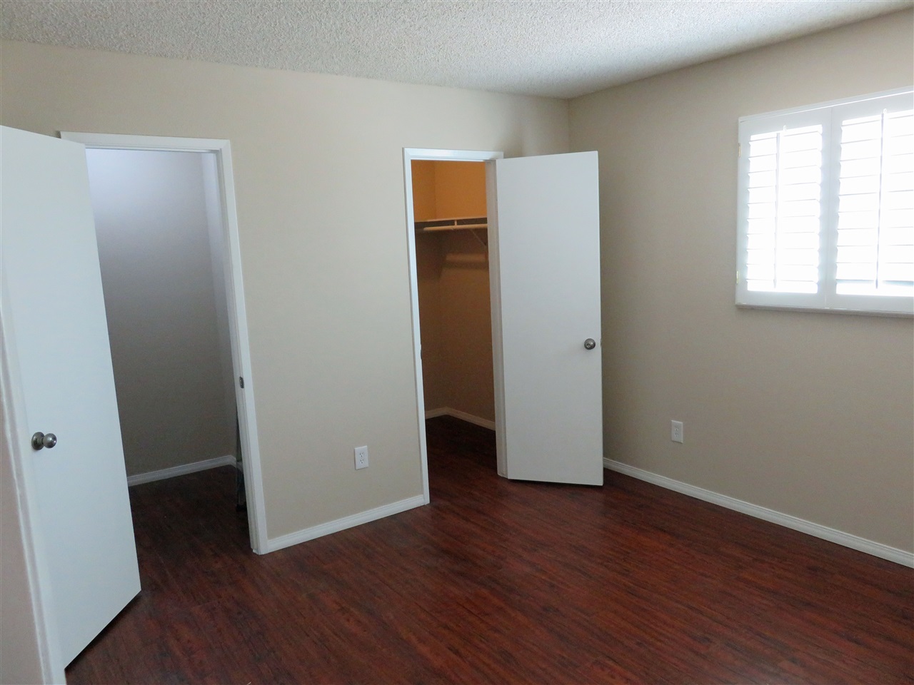 2592 Windmill View Road El Cajon, CA 92020 - Photo 10 of 25 Down stairs bedroom #5. Two walk in closets.
