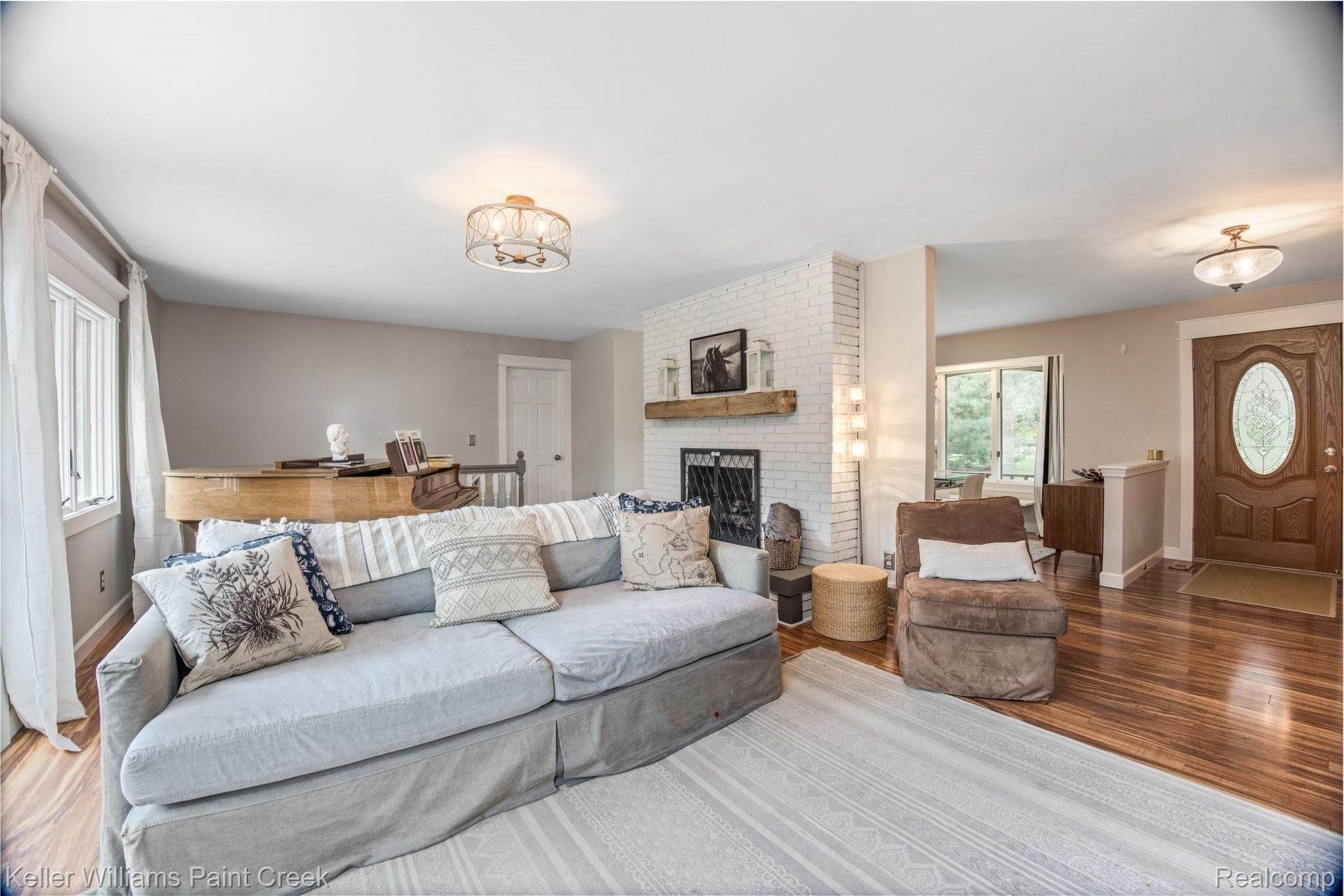 1400 Hemingway Road Lake Orion, MI 48360 - Photo 16 of 42 56-web-or-mls-1400 Hemingway Road055.jpg