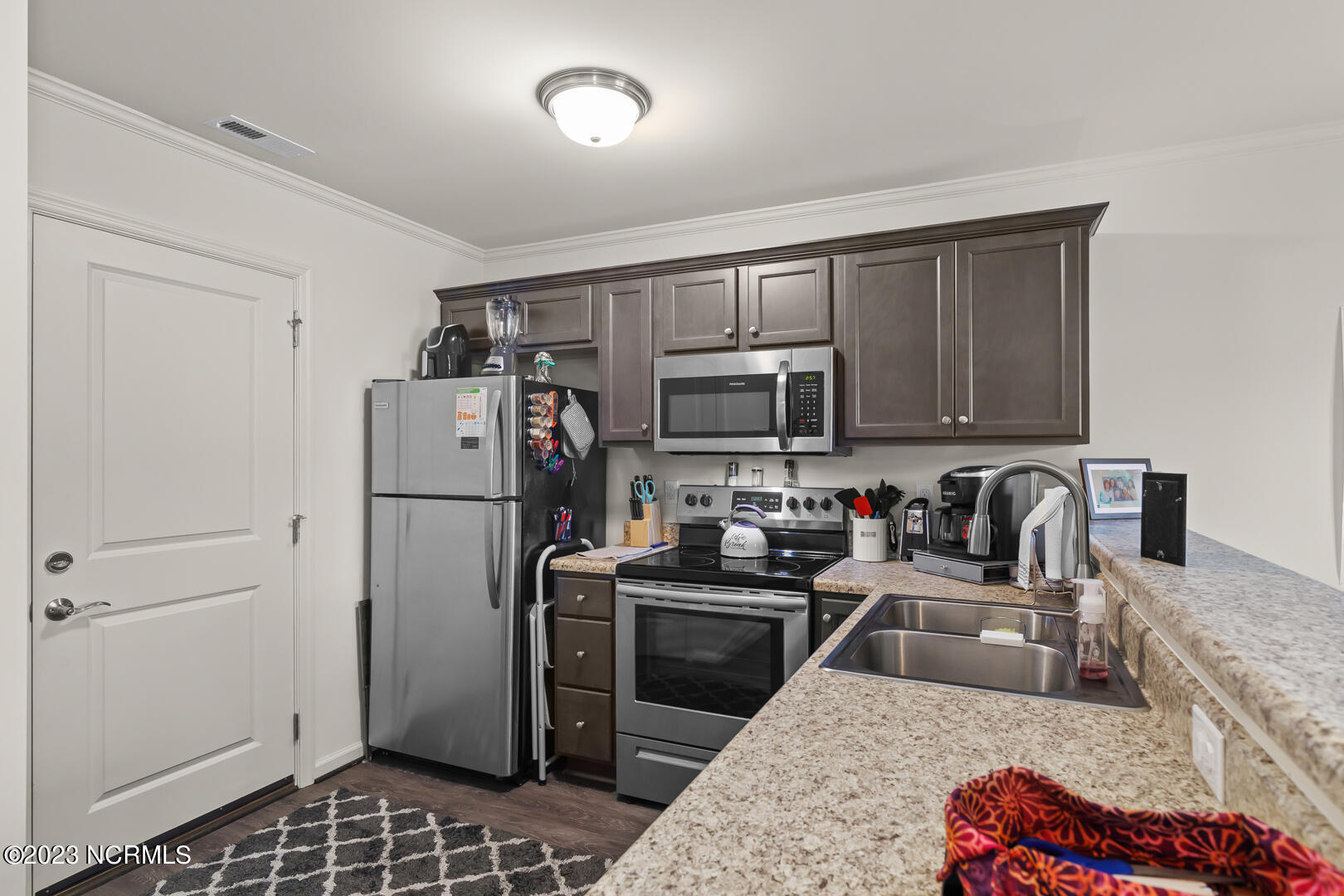 446 Sullivan Loop Road Midway Park, NC 28544 - Photo 9 of 33 9