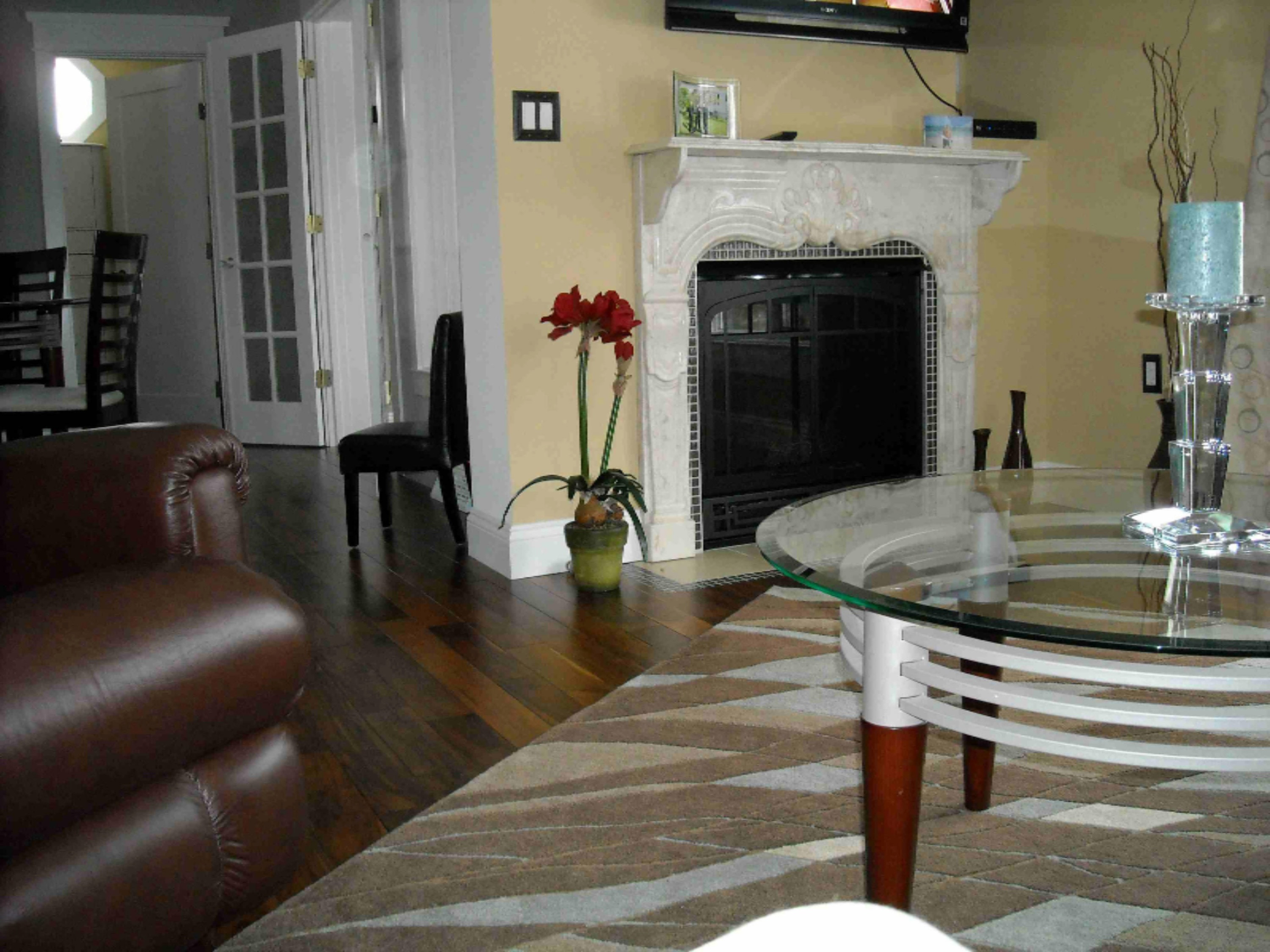 3680 Park Road Eau Claire, MI 49111 - Photo 4 of 9 p-New pic looking into din (1)_edited