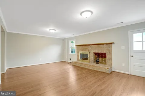 $750,000 | 6402 Seven Oaks Court, Falls Church, VA 22042
