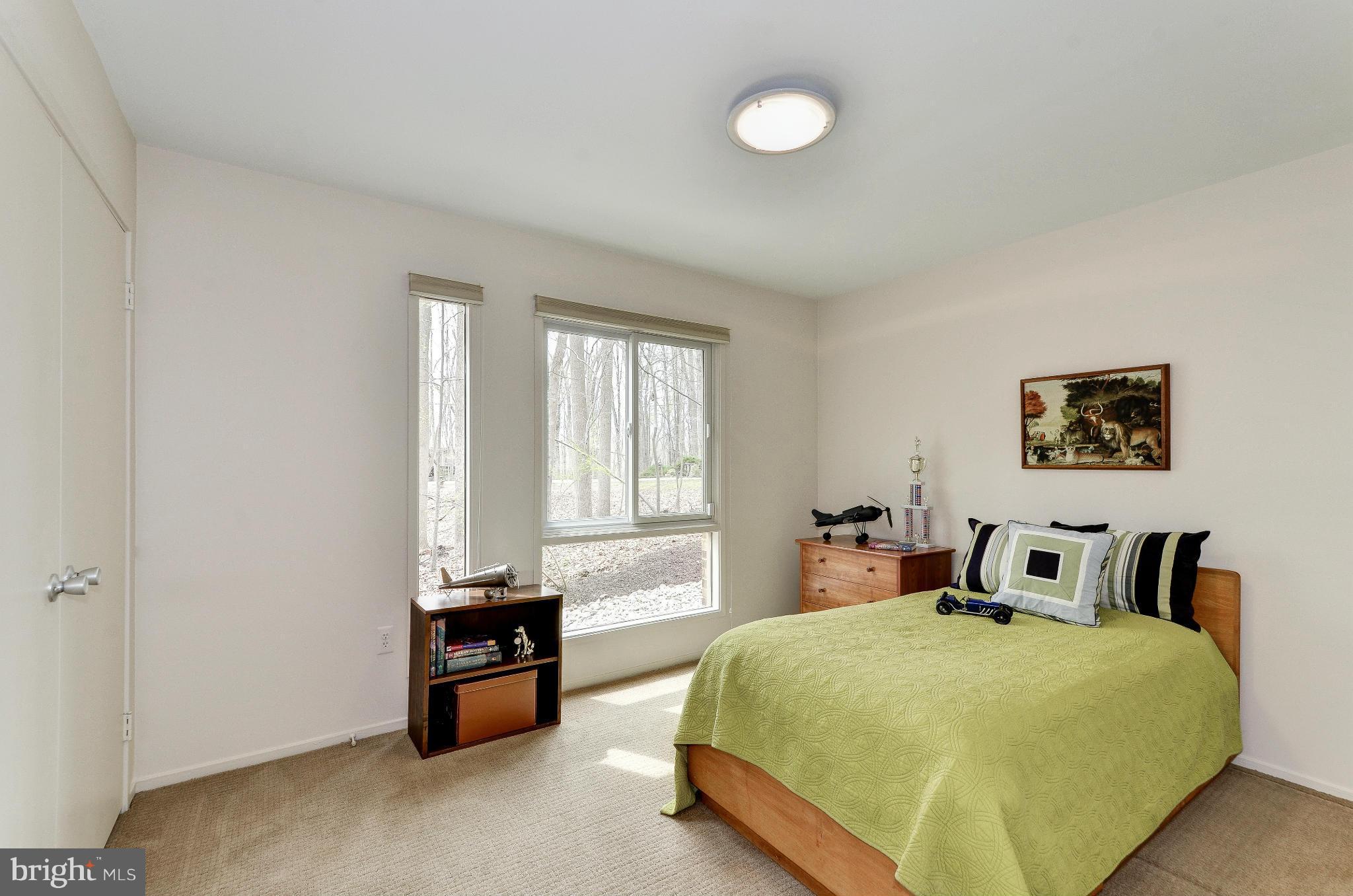 10104 Lloyd Road Potomac, MD 20854 - Photo 12 of 23 Bedroom