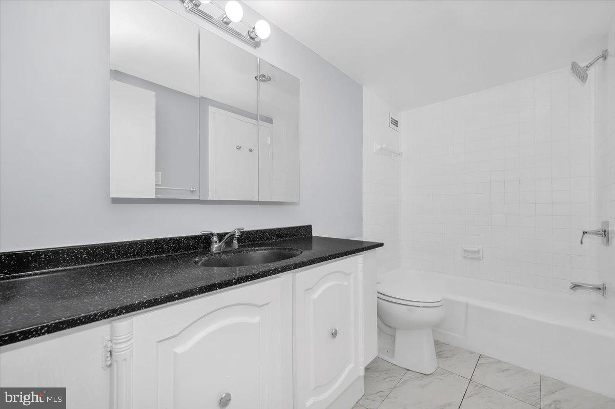 5225 Pooks Hill Road, Unit 505S Bethesda, MD 20814 - Photo 26 of 42