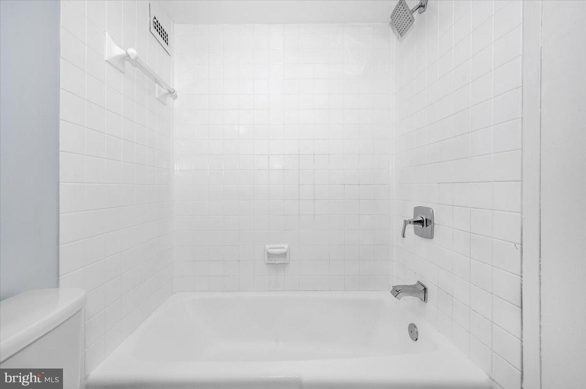 5225 Pooks Hill Road, Unit 505S Bethesda, MD 20814 - Photo 27 of 42