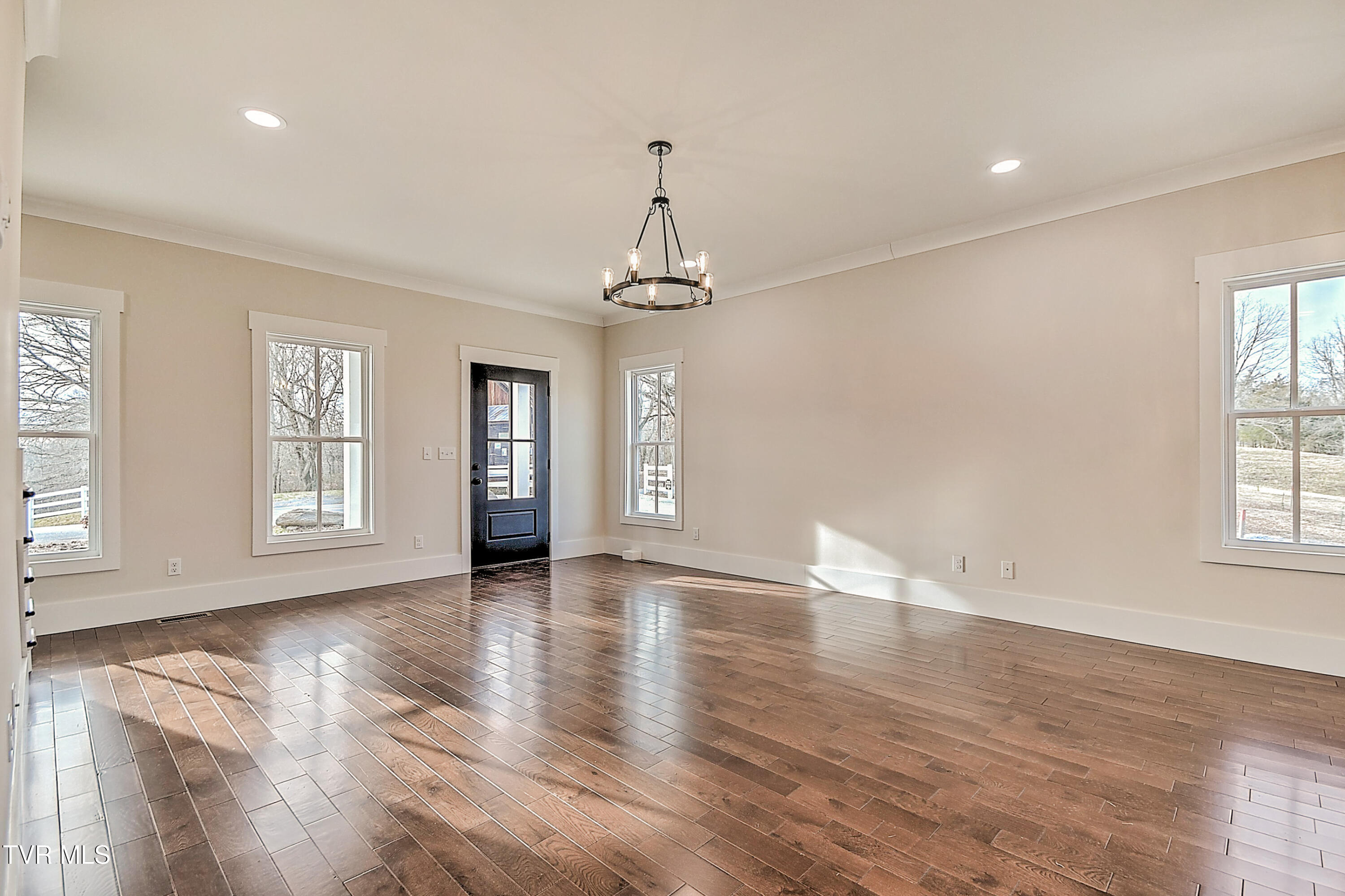 2009 Idle Hour Road Kingsport, TN 37660 - Photo 14 of 40 2009 Idle Hour-12