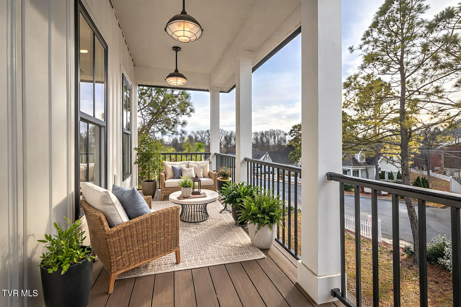 2009 Idle Hour Road Kingsport, TN 37660 - Photo 2 of 40 Staged 2009 Idle Hour 2