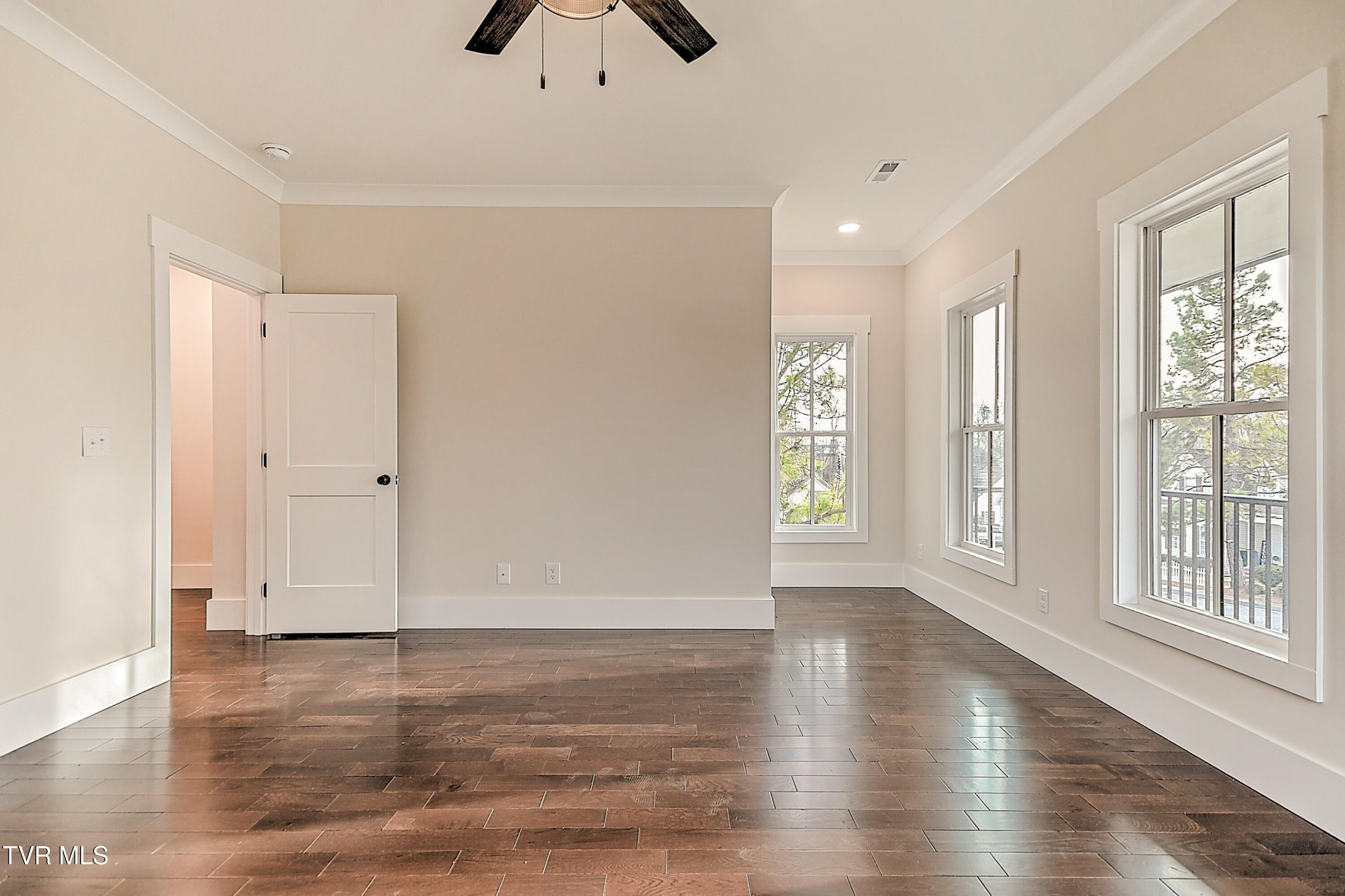 2009 Idle Hour Road Kingsport, TN 37660 - Photo 27 of 40 2009 Idle Hour-25