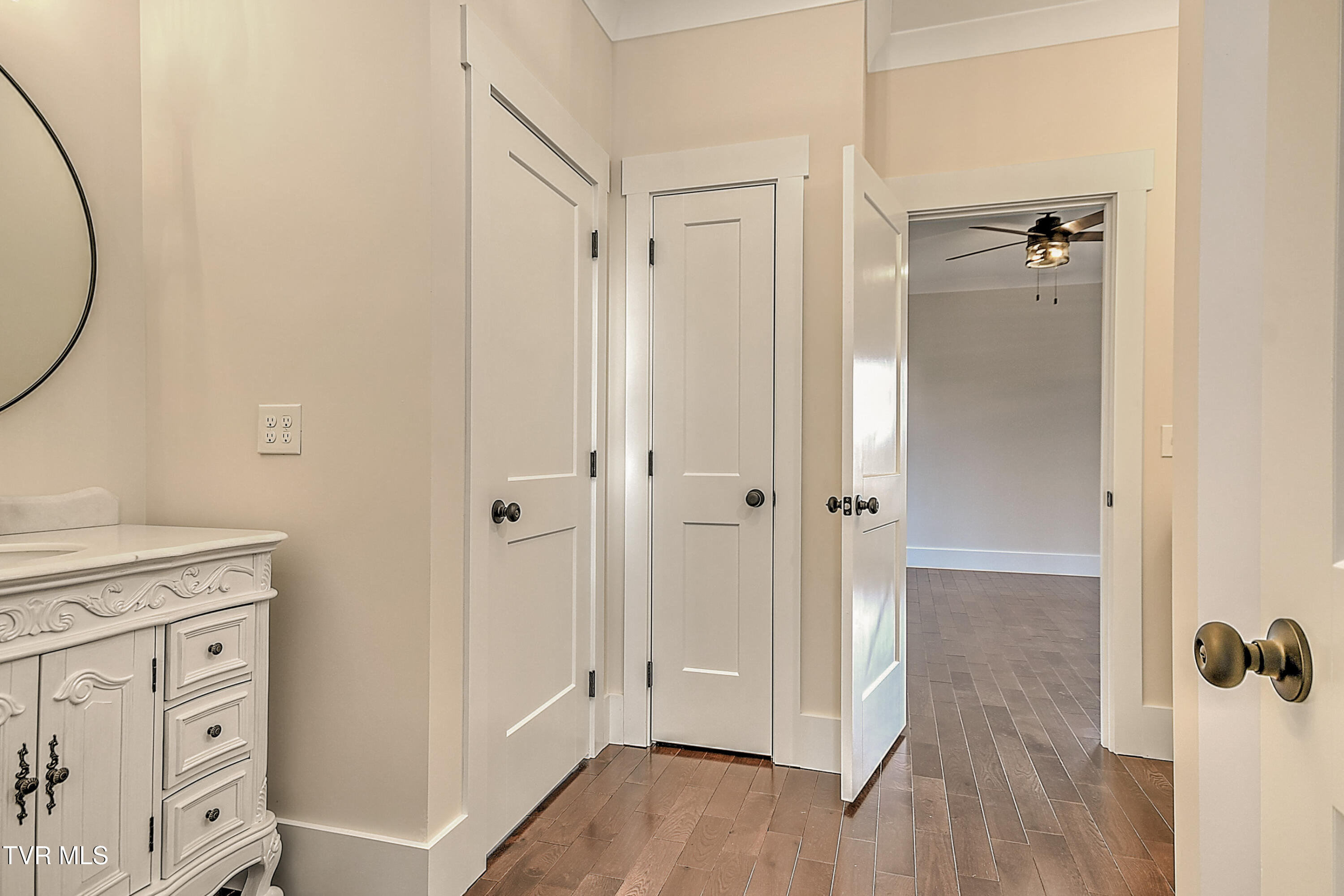 2009 Idle Hour Road Kingsport, TN 37660 - Photo 28 of 40 2009 Idle Hour-26