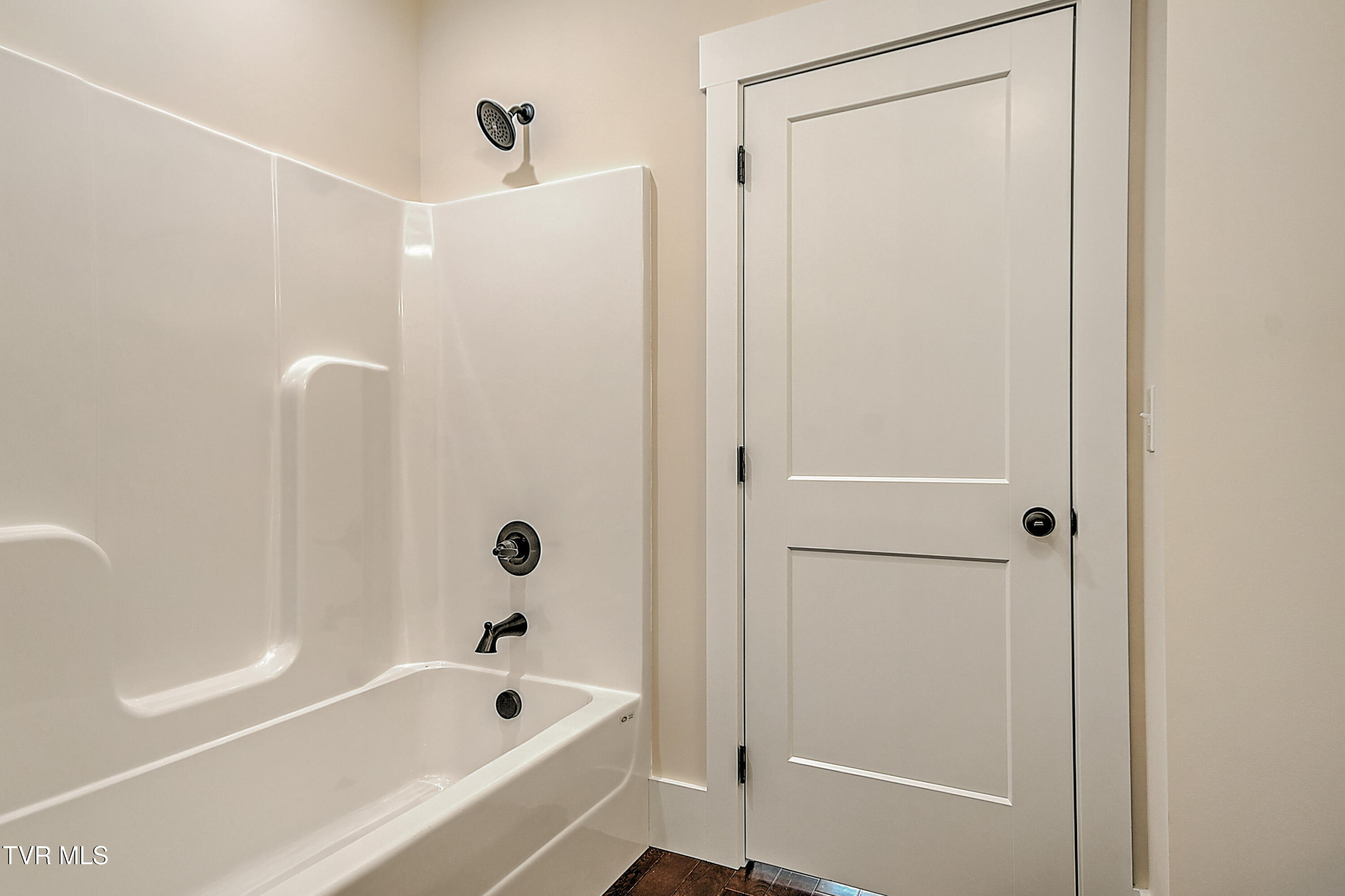 2009 Idle Hour Road Kingsport, TN 37660 - Photo 31 of 40 2009 Idle Hour-29