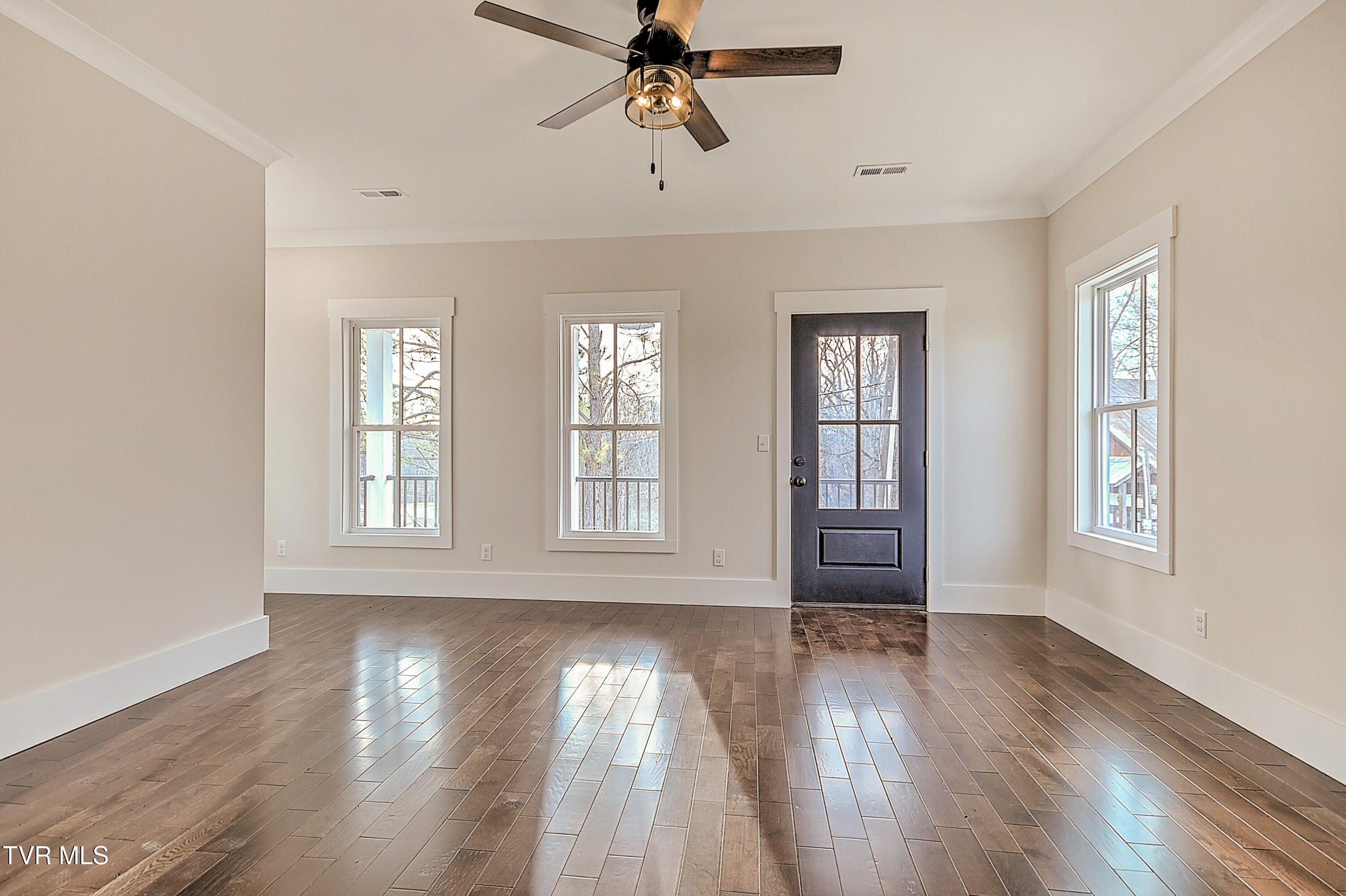 2009 Idle Hour Road Kingsport, TN 37660 - Photo 32 of 40 2009 Idle Hour-30