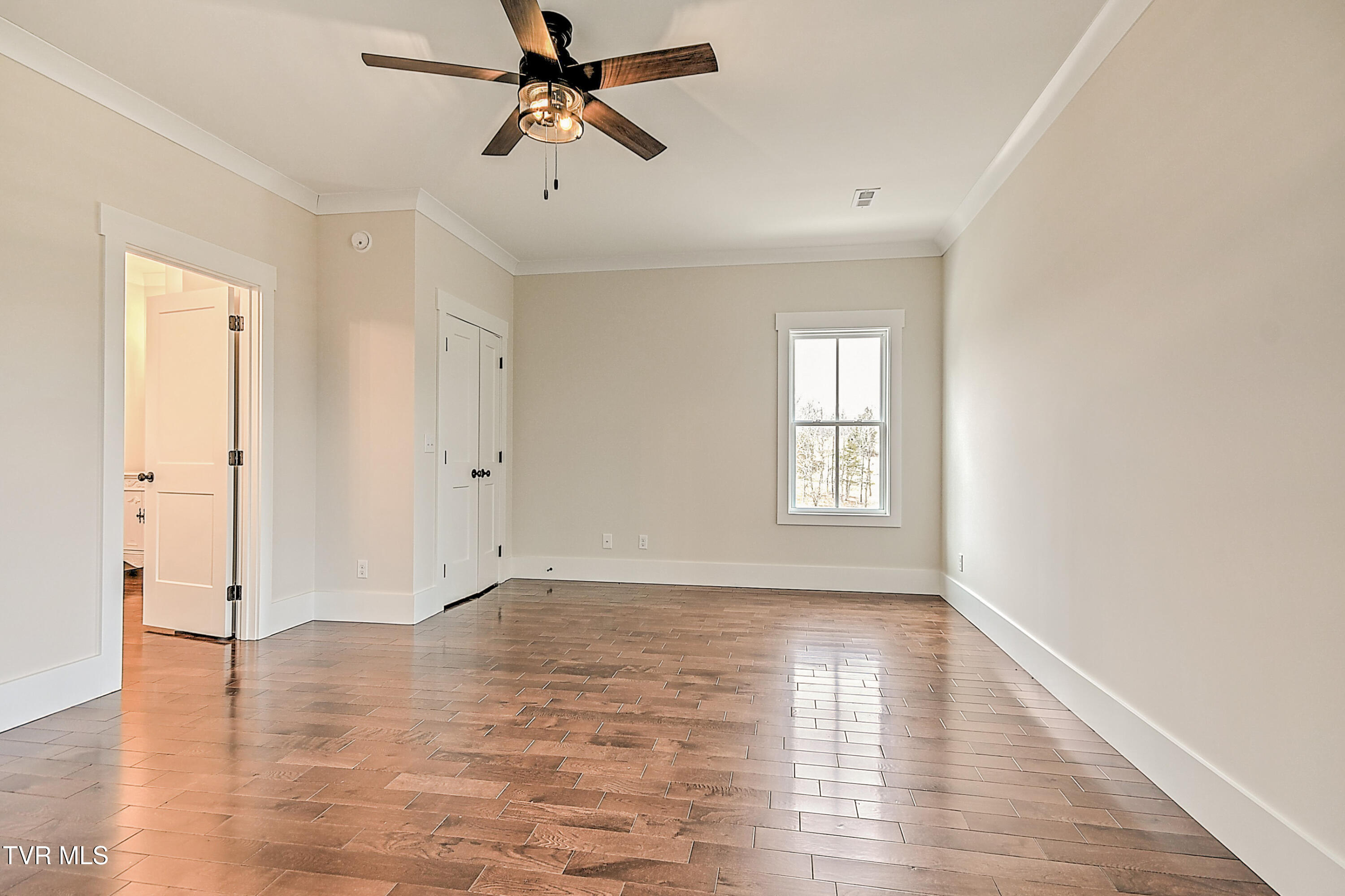 2009 Idle Hour Road Kingsport, TN 37660 - Photo 35 of 40 2009 Idle Hour-33