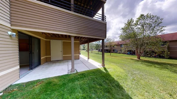 $1,850 | 275 Briarcrest Drive, Unit 186, Ann Arbor, MI 48104