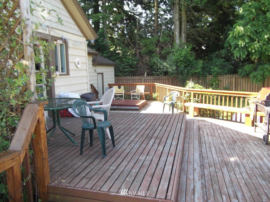 7063 Hannegan Road Lynden, WA 98264 - Photo 4 of 15 Gallery Image 4