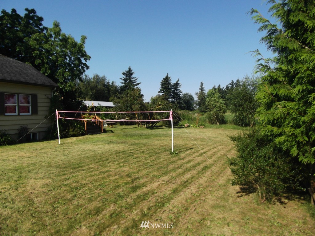 7063 Hannegan Road Lynden, WA 98264 - Photo 5 of 15 Gallery Image 5