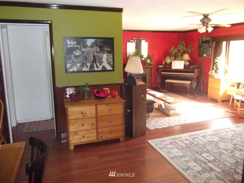 7063 Hannegan Road Lynden, WA 98264 - Photo 8 of 15 Gallery Image 8