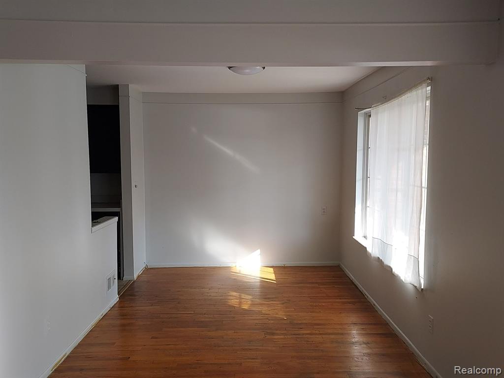 29334 Hoover Road Warren, MI 48093 - Photo 3 of 9