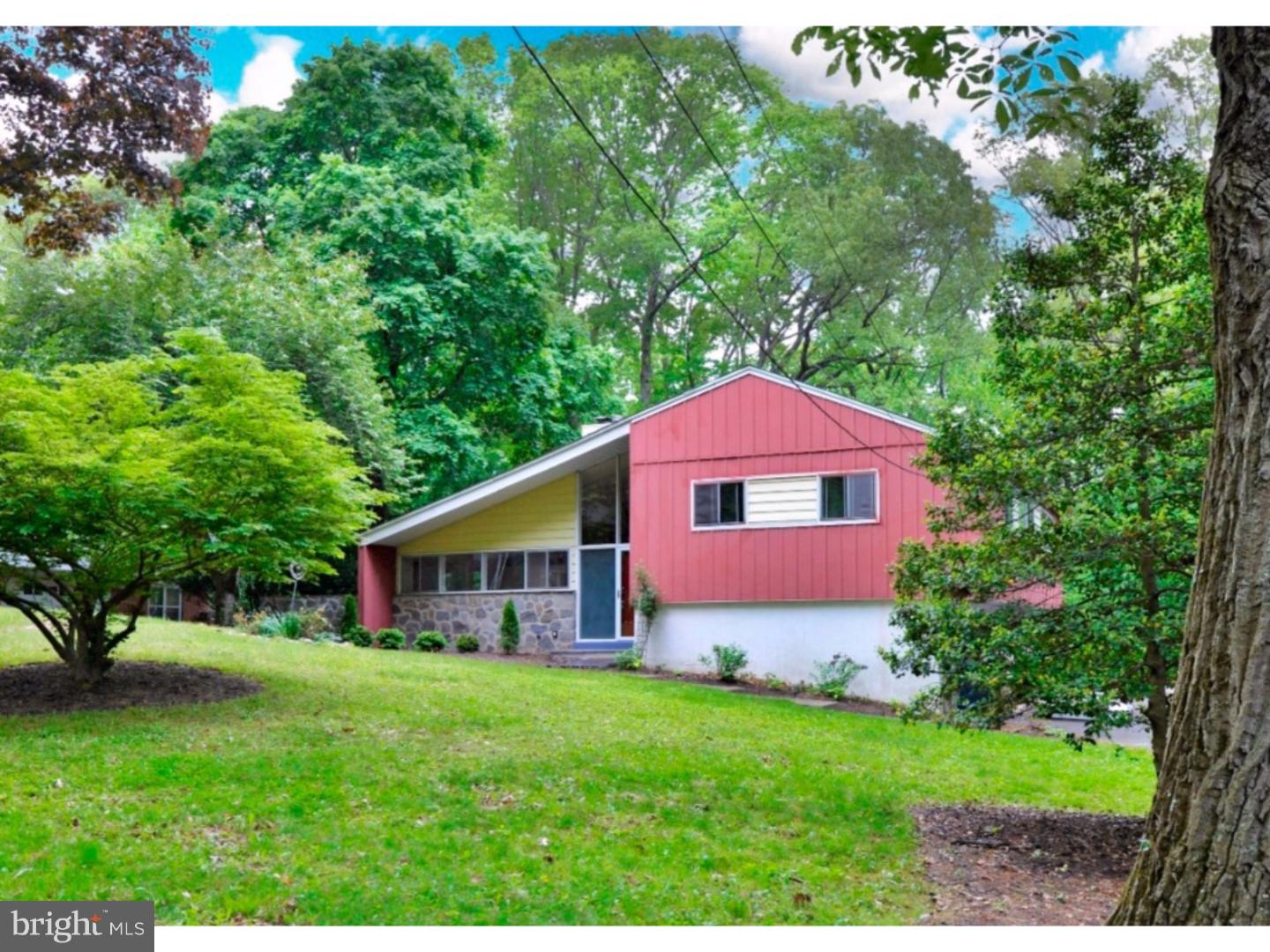 649 Trephanny Lane Wayne, PA 19087 - Photo 1 of 25