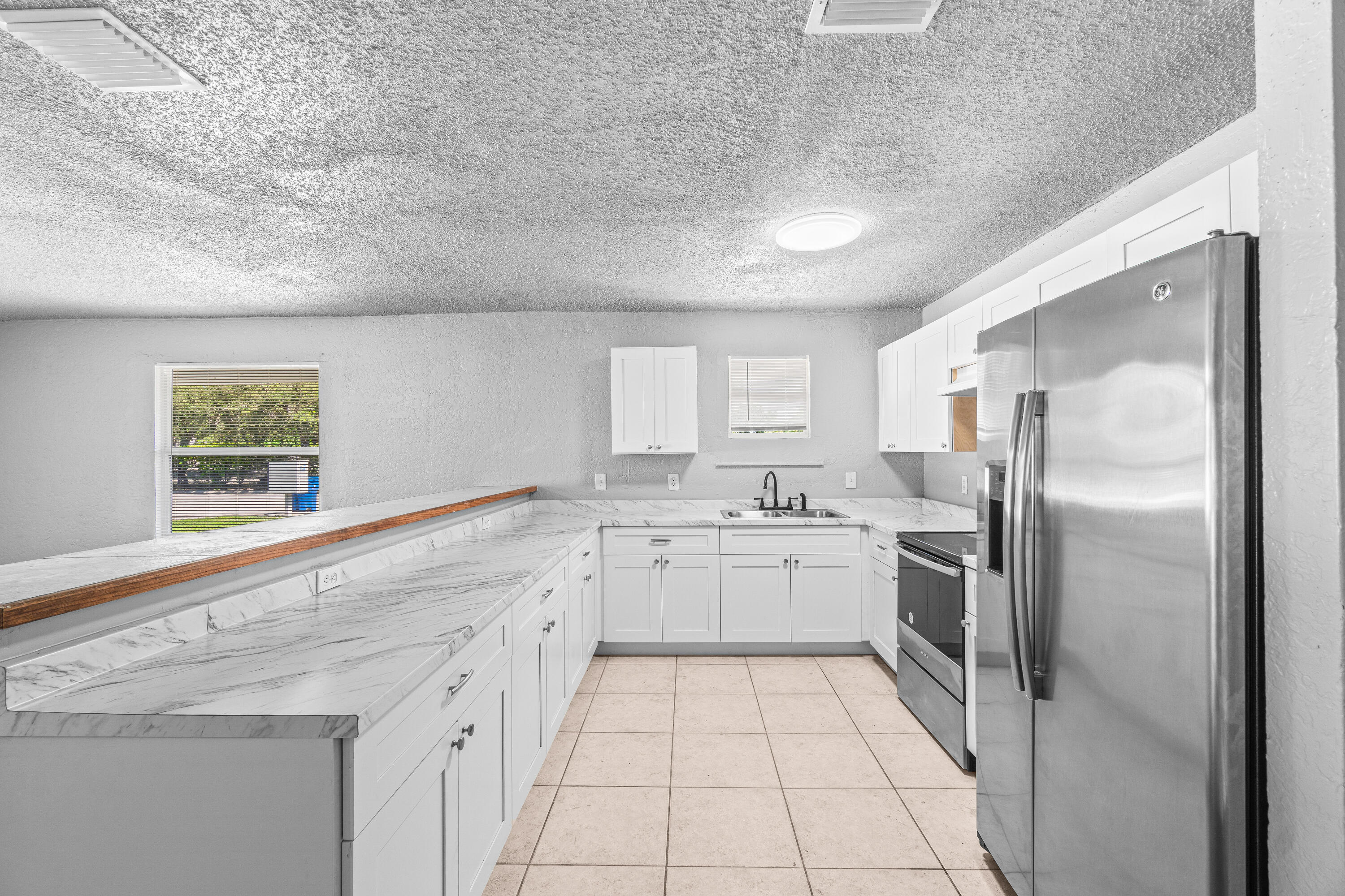 1661 West 27th Street, Unit A & B Riviera Beach, FL 33404 - Photo 8 of 19 kitchen