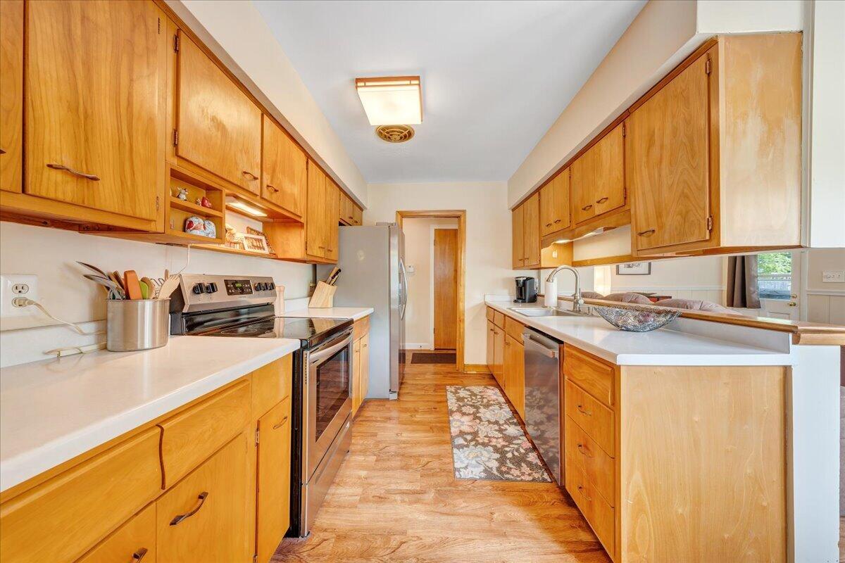 2716 Deerfield Road Southwest Roanoke, VA 24015 - Photo 12 of 29 11-MIB09713
