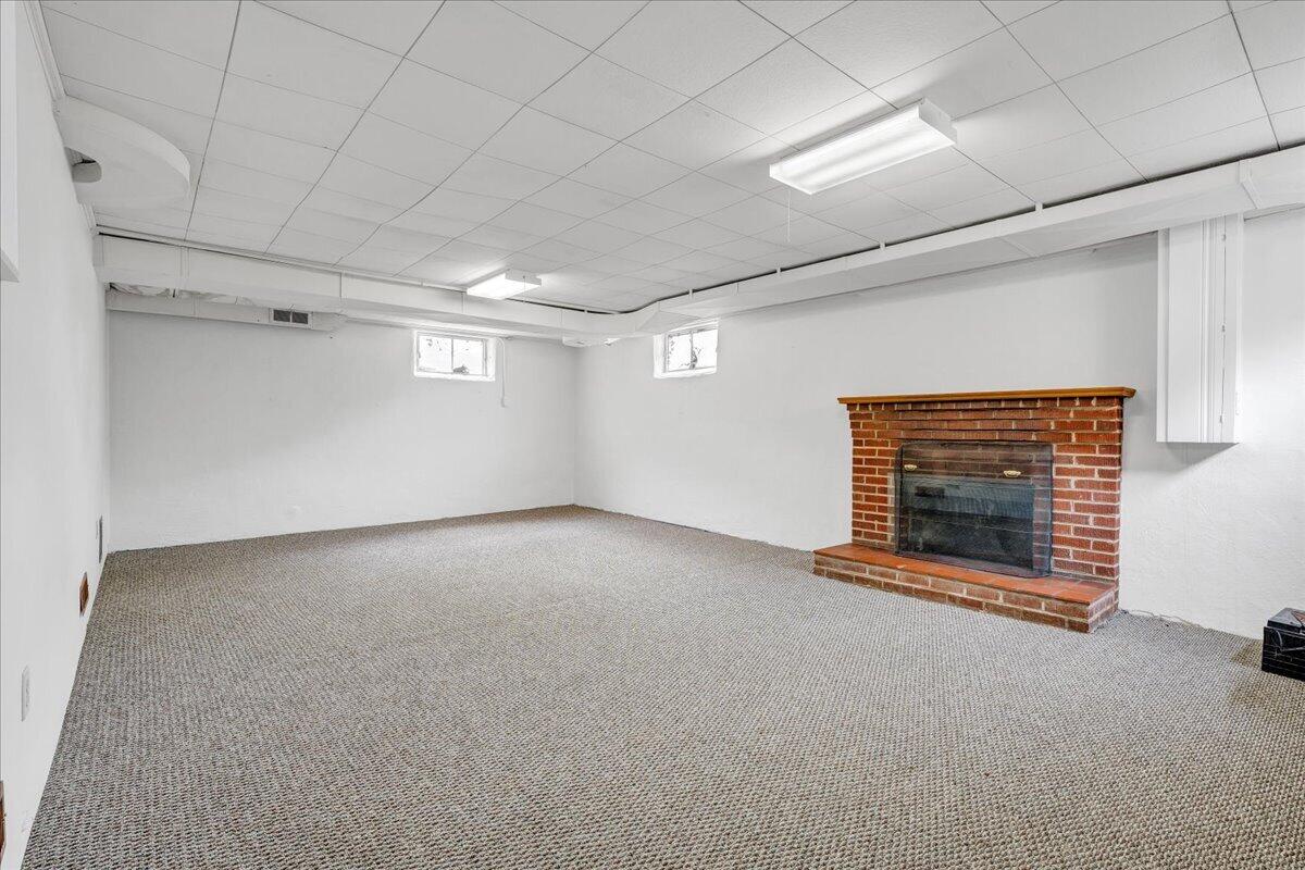 2716 Deerfield Road Southwest Roanoke, VA 24015 - Photo 16 of 29 21-MIB09743