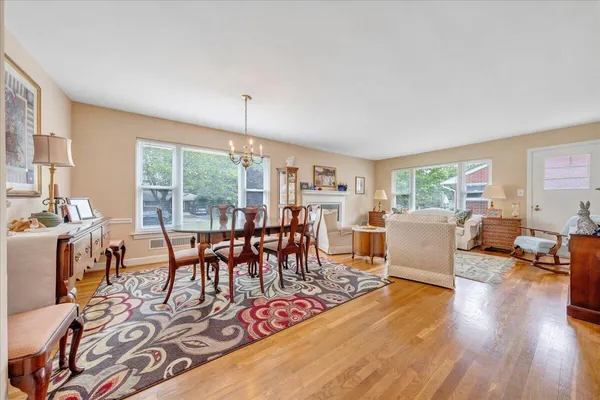 $329,950 | 2716 Deerfield Road Southwest, Roanoke, VA 24015