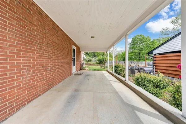 $329,950 | 2716 Deerfield Road Southwest, Roanoke, VA 24015